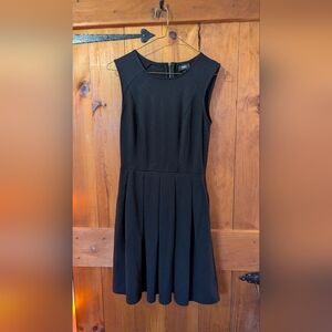 Elegant Black Sleeveless Dress
